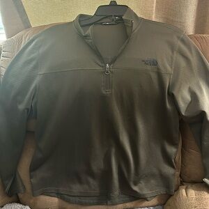 NorthFace fleece thin pullover collar zip.